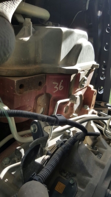 รถฮีโน่ 10 ล้อดั้ม 344 แรงม้า. ปี 56.  ( รถวิ่ง 13x,xxx กว่า กม. ) , ( ขาย แม่ , ลูก. )    สนใจติดต่อ  081 - 6079515