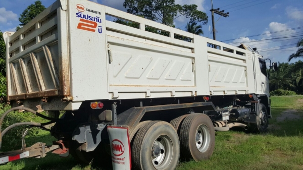 รถฮีโน่ 10 ล้อดั้ม 344 แรงม้า. ปี 56.  ( รถวิ่ง 13x,xxx กว่า กม. ) , ( ขาย แม่ , ลูก. )    สนใจติดต่อ  081 - 6079515