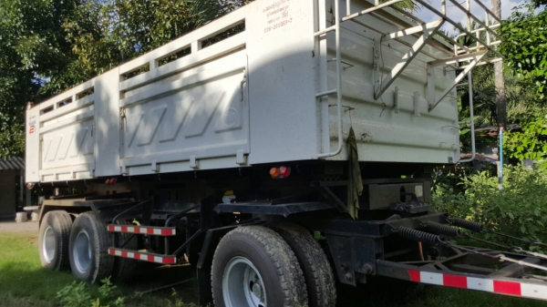 รถฮีโน่ 10 ล้อดั้ม 344 แรงม้า. ปี 56.  ( รถวิ่ง 13x,xxx กว่า กม. ) , ( ขาย แม่ , ลูก. )    สนใจติดต่อ  081 - 6079515