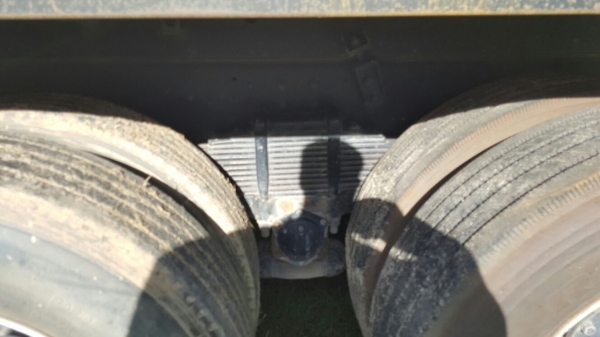 รถฮีโน่ 10 ล้อดั้ม 344 แรงม้า. ปี 56.  ( รถวิ่ง 13x,xxx กว่า กม. ) , ( ขาย แม่ , ลูก. )    สนใจติดต่อ  081 - 6079515