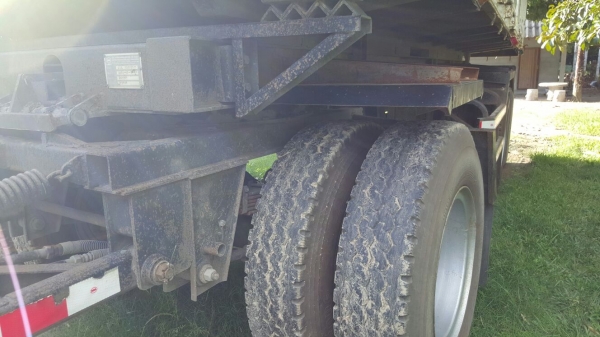 รถฮีโน่ 10 ล้อดั้ม 344 แรงม้า. ปี 56.  ( รถวิ่ง 13x,xxx กว่า กม. ) , ( ขาย แม่ , ลูก. )    สนใจติดต่อ  081 - 6079515