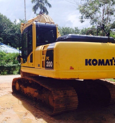 ขาย รถแมคโค KOMATSU PC200-8