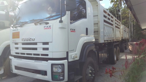 รถอีซูซุ 10 ล้อดั้ม FXZ 360 แรงม้า. ปี 54 , ( ขายแม่ , ลูก. ) , ( รถวิ่ง 3xx,xxx กม. )    สนใจติดต่อ  081 - 6079515