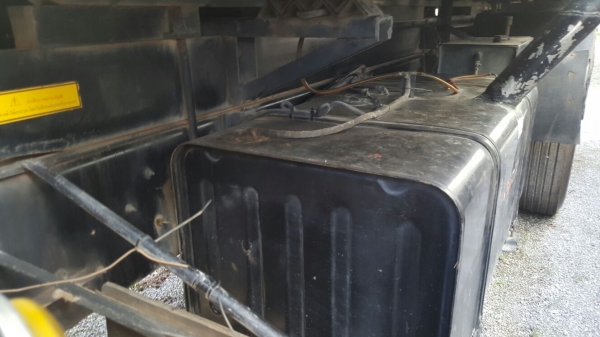 รถอีซูซุ 10 ล้อดั้ม FXZ 360 แรงม้า. ปี 54 , ( ขายแม่ , ลูก. ) , ( รถวิ่ง 3xx,xxx กม. )    สนใจติดต่อ  081 - 6079515