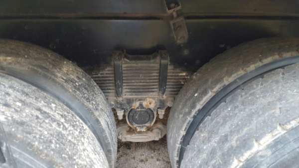 รถอีซูซุ 10 ล้อดั้ม FXZ 360 แรงม้า. ปี 54 , ( ขายแม่ , ลูก. ) , ( รถวิ่ง 3xx,xxx กม. )    สนใจติดต่อ  081 - 6079515