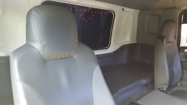 รถอีซูซุ 10 ล้อดั้ม FXZ 360 แรงม้า. ปี 54 , ( ขายแม่ , ลูก. ) , ( รถวิ่ง 3xx,xxx กม. )    สนใจติดต่อ  081 - 6079515