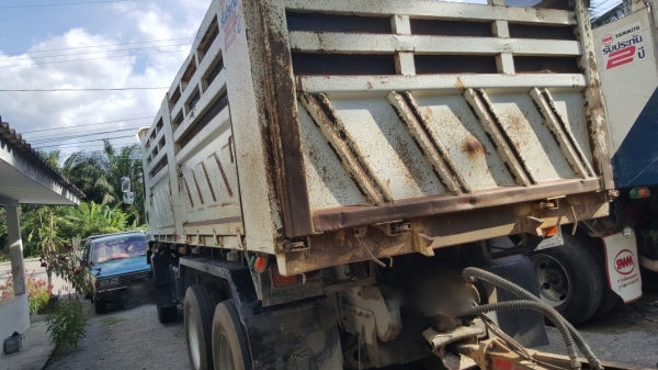 รถอีซูซุ 10 ล้อดั้ม FXZ 360 แรงม้า. ปี 54 , ( ขายแม่ , ลูก. ) , ( รถวิ่ง 4xx,xxx กม. )    สนใจติดต่อ  081 - 6079515