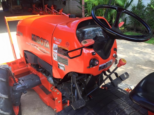 ขายรถไถ Kubota L4708(4WD) พร้อมใบมีดและผานพรวนช้าง 24x5 พร้อมใช้งาน