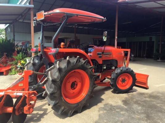 ขายรถไถ Kubota L4708(4WD) พร้อมใบมีดและผานพรวนช้าง 24x5 พร้อมใช้งาน ขายรถไถ Kubota L4708(4WD) พร้อมใบมีดและผานพรวนช้าง 24x5 พร้อมใช้งาน