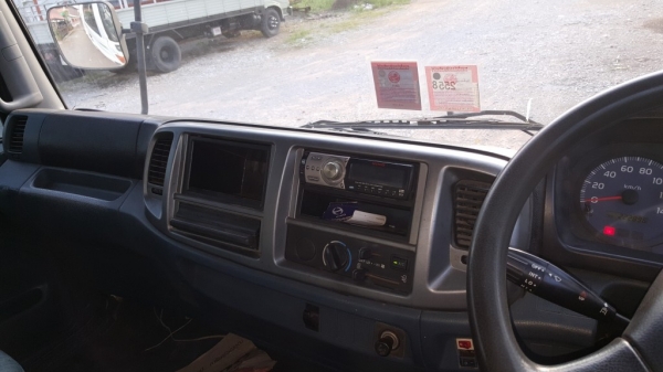 6 ล้อ *Euro.3* HINO 150  แรงม้า * คอมมอนเรว *  รถสวยเดิม+สวยจริง *รถห้างแท้* มีเล่มพร้อมโอน