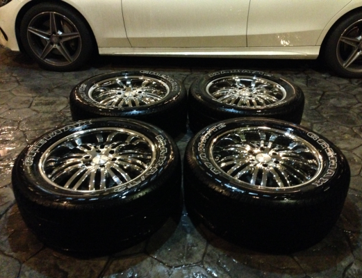 ล้อ20 แนวVIP 6รู139 กว้าง 8.5 นิ้ว พร้อมยางปี12 ดอกเต็ม ราคาไม่แพง