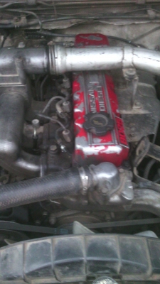 รถนิสสันแวนฝาแดง รถนิสสันแวนฝาแดง