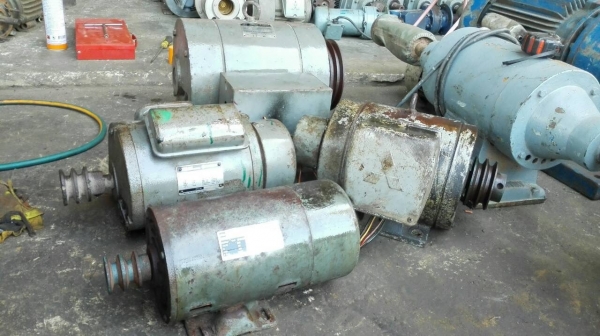 ****** Sold Out!! ******  มอเตอร์ 220V. 2 สาย ไฟบ้าน วิ่งเงียบทุกตัว ไม่ทำสีเน้นเดิม!!