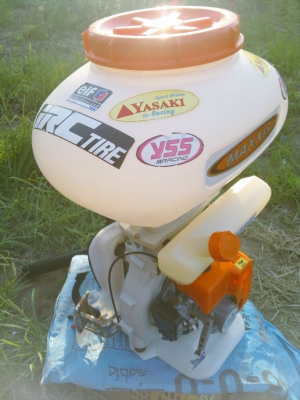 เครื่องปั๊มฉีดยามิสซูฯ+เครื่องพ่นปุ๋ยKASEI สภาพใหม่