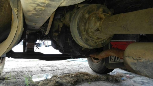 ขาย10ล้อ1เพลา hino 168แรง ท้ายลาด ลากแบ็คโค แชชซีสวยเดิม สภาพพร้อมวิ่งลุยงาน เครื่องดี เอกสารเล่มทะเบียนพร้อมโอน ภายในเดิม