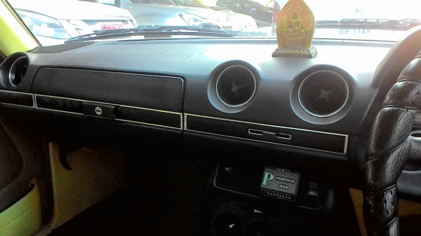 เบ็นซ์230 เดิมๆ เครื่องเดิมฟิตแอร์หนาวสีดีช่วงล่างโอเค