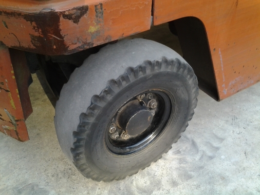 ขาย forklift Nissan 1.4 ตัน เก่านอก พร้อมตัวคีบ หมุนได้ ขาย forklift Nissan 1.4 ตัน เก่านอก พร้อมตัวคีบ หมุนได้