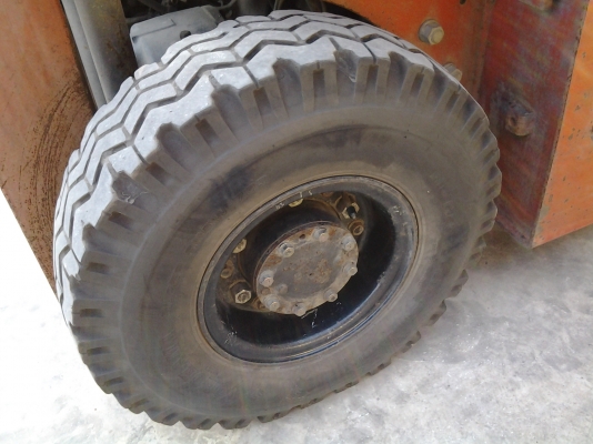 ขาย forklift Nissan 1.4 ตัน เก่านอก พร้อมตัวคีบ หมุนได้ ขาย forklift Nissan 1.4 ตัน เก่านอก พร้อมตัวคีบ หมุนได้