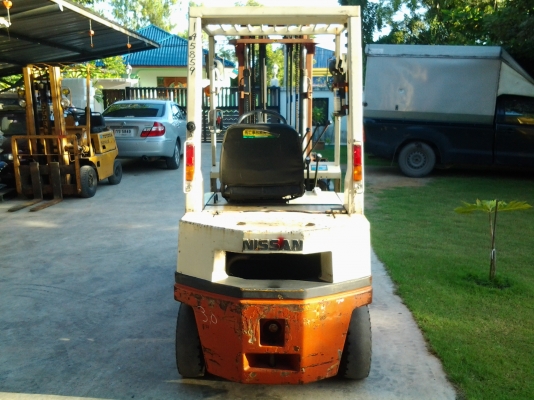 ขาย forklift Nissan 1.4 ตัน เก่านอก พร้อมตัวคีบ หมุนได้ ขาย forklift Nissan 1.4 ตัน เก่านอก พร้อมตัวคีบ หมุนได้