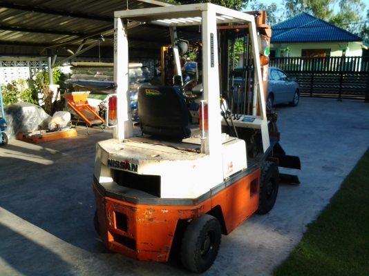 ขาย forklift Nissan 1.4 ตัน เก่านอก พร้อมตัวคีบ หมุนได้ ขาย forklift Nissan 1.4 ตัน เก่านอก พร้อมตัวคีบ หมุนได้