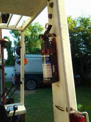 ขาย forklift Nissan 1.4 ตัน เก่านอก พร้อมตัวคีบ หมุนได้ ขาย forklift Nissan 1.4 ตัน เก่านอก พร้อมตัวคีบ หมุนได้