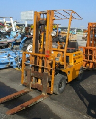 ขาย forklift toyota 2fg10 เก่านอก ยก 1 ตัน ขาย forklift toyota 2fg10 เก่านอก ยก 1 ตัน