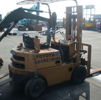 ขาย forklift toyota 2fg10 เก่านอก ยก 1 ตัน ขาย forklift toyota 2fg10 เก่านอก ยก 1 ตัน
