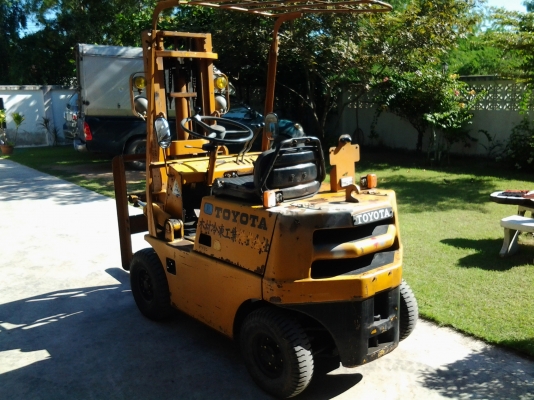 ขาย forklift toyota 2fg10 เก่านอก ยก 1 ตัน ขาย forklift toyota 2fg10 เก่านอก ยก 1 ตัน