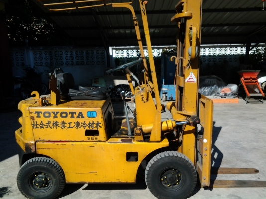 ขาย forklift toyota 2fg10 เก่านอก ยก 1 ตัน ขาย forklift toyota 2fg10 เก่านอก ยก 1 ตัน