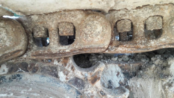 ขายรถแบคโฮ KOMATSU PC200-6 เอกสารอินวอย ระบบไฟมีกล่องไฟ ขาดจอ ราคา 570000