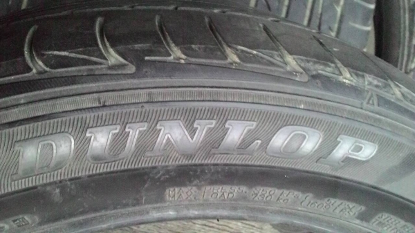 235/50R18 DUNLOP SP SPORT LM704 ปี2014 ชุด 4 เส้น tel.081-427-3941