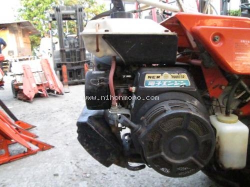 รถเกี่ยวข้าวเดินตาม KUBOTA HF50 รหัสสินค้า : 80802288 Line ID: nihonmono หรือเพิ่มเติมไดที่ www.nihonmono.com รถเกี่ยวข้าวเดินตาม KUBOTA HF50 รหัสสินค้า : 80802288 Line ID: nihonmono หรือเพิ่มเติมไดที่ www.nihonmono.com