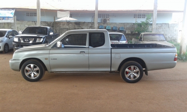 ขายMitsu Stada 2.5 cabปี1997รถสวย สภาพดี พร้อมบรรทุก เจ้าของขายเองครับ