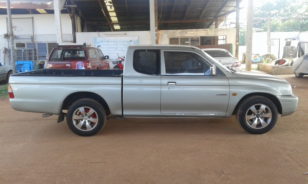 ขายMitsu Stada 2.5 cabปี1997รถสวย สภาพดี พร้อมบรรทุก เจ้าของขายเองครับ