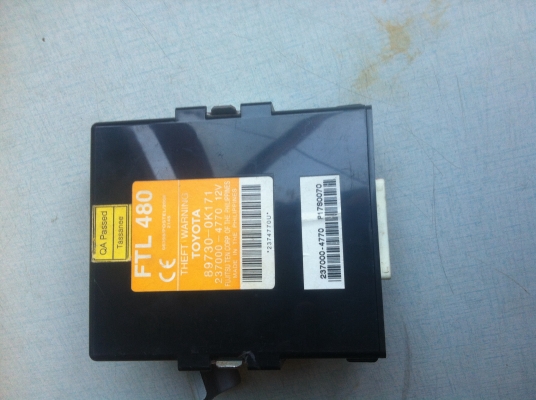 กล่องคุมสวิทย์กระจกประตูหน้าวีโก้ครับ