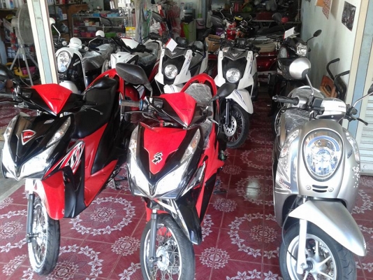 คลิก 125 i รถบ้านเครื่องดีน่ิมๆ   32500 บาท