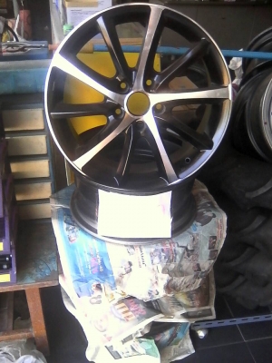 แม็ก ขอบ 17 5 รู