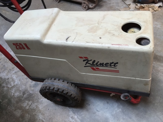 ปั้มฉีดน้ำแรงดันสูง