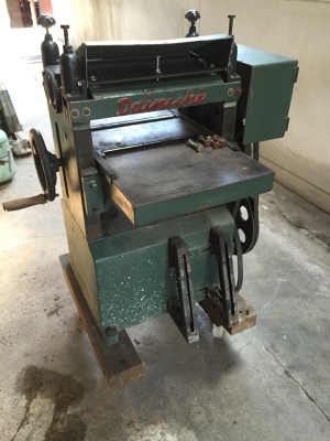 เครื่องรีดไม้ Dainichi