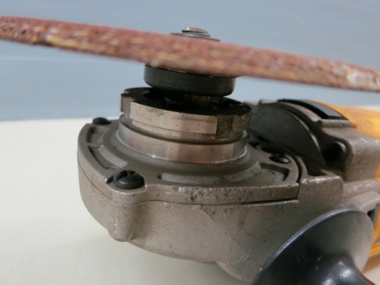 2500.-เจียร 7 นิ้ว Dewalt 2000w รุ่น D28491 ของแท้ มีใบขัด และมือจับ สภาพใหม่