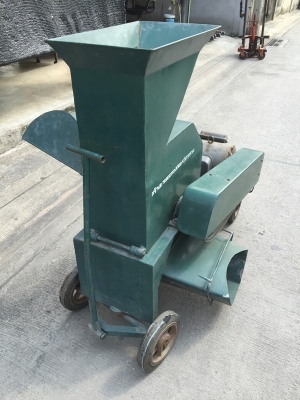 เครื่องสับตัดพืช กิ่งไม้ มันสัมปะหลัง