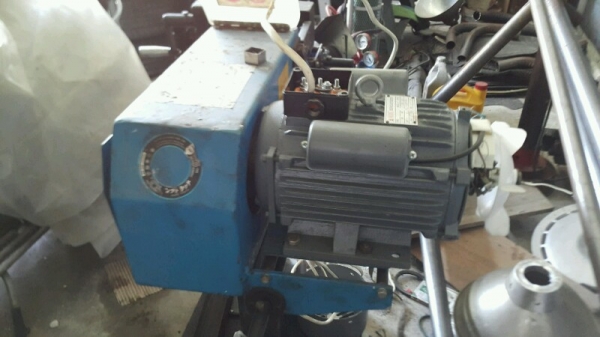 เครื่องบากท่อ