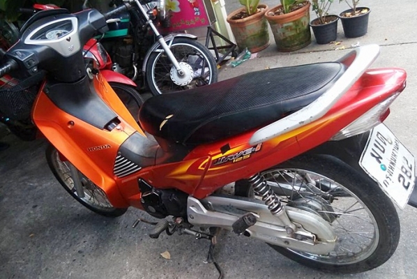 ขายได้ขาย Honda Wave125i ไฟเลี้ยวบังลม