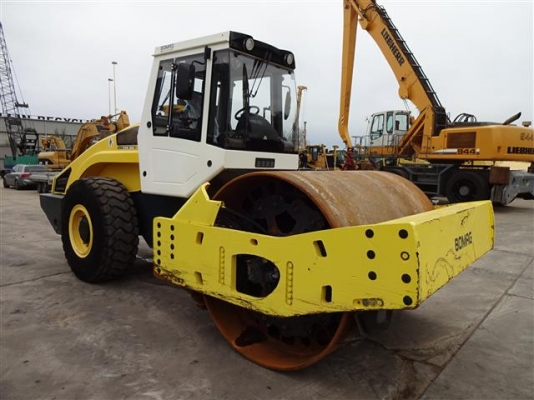 ขายรถบดถนน 20 ตัน Bomag BW219DH-4 มือสองนำเข้าจากยุโรป