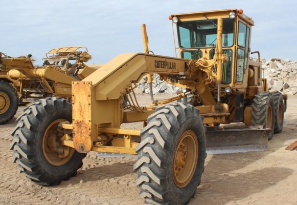 ขายรถเกรดถนน CATERPILLAR 140G มือสองนำเข้าจากอเมริกา