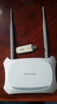 ขายเร้าเตอร์+ไวไฟ+แอร์การ์ดครบชุดพร้อมใช้