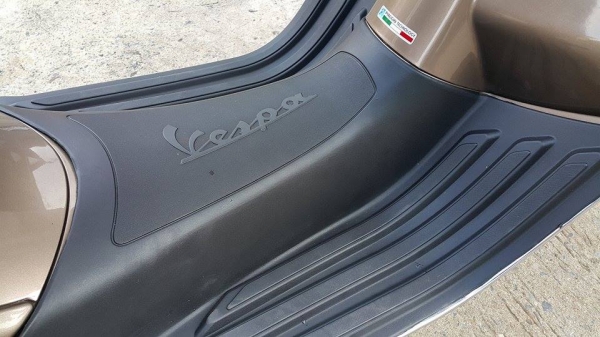 Vespa Primavera 150 3vie 2014 วิ่งน้อย สภาพโชว์รูม คุ้มราคาต่อรองได้ครับ