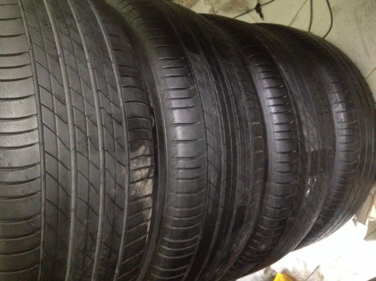 ขายล้อแม็กแอคคอร์ด G8 ขอบ17 พร้อมยาง มิชเชอร์ลิน 225 55 17 ปี 13