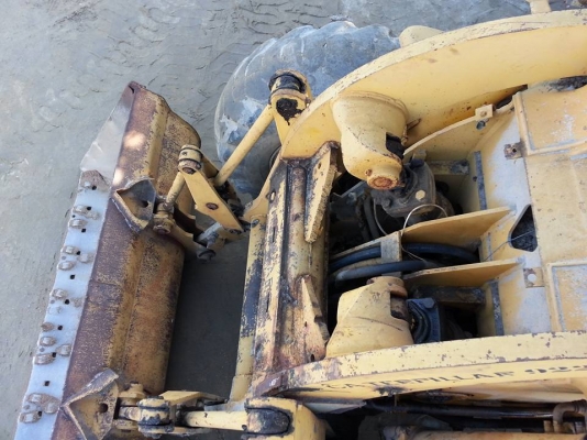 ขายรถตัก cat 922 B สภาพพร้อมใช้ ขายรถตัก cat 922 B สภาพพร้อมใช้