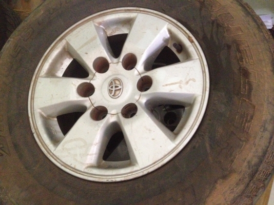 ขายล้อแม็ก Vigo 15 พร้อมยาง 15